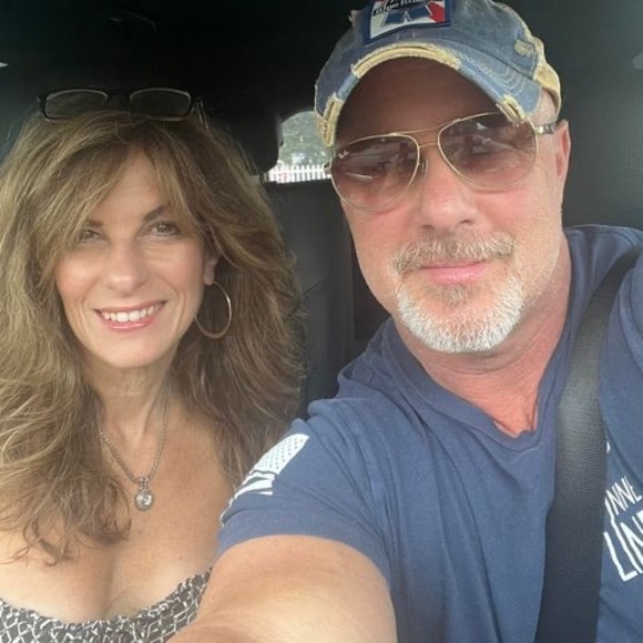 Meet your Posher, Lisa - Picture 1 of 1